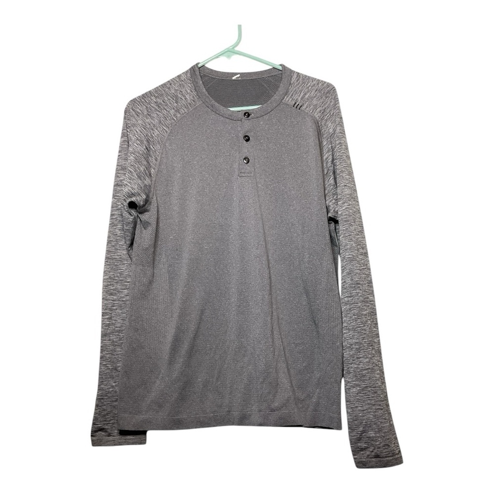 Men’s Lululemon heathered gray Metal Vent Tech Henley, size‎ medium